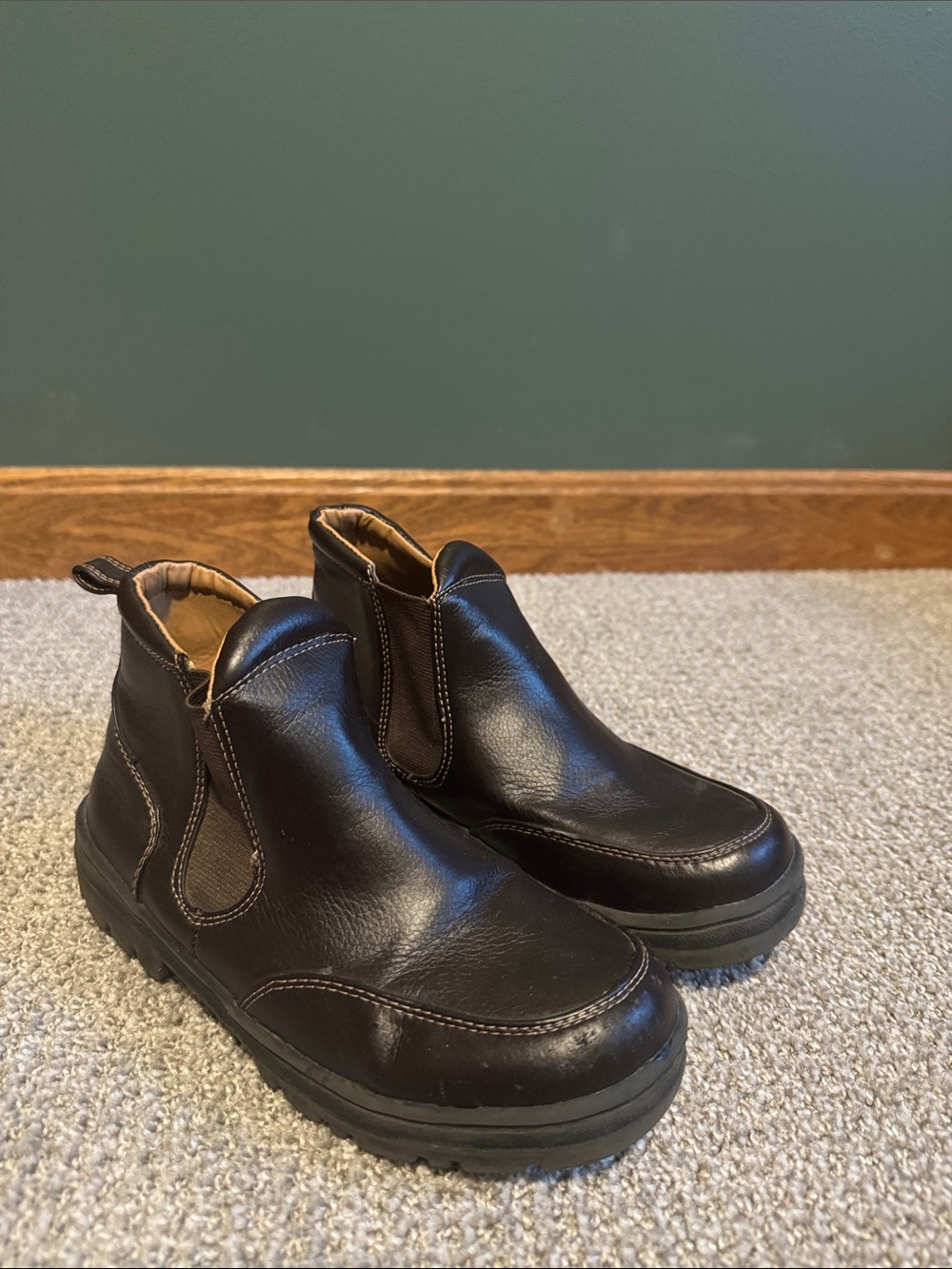 GAP Little Boys Brown Leather Slip-On Chelsea Boots - Picture 2 of 15